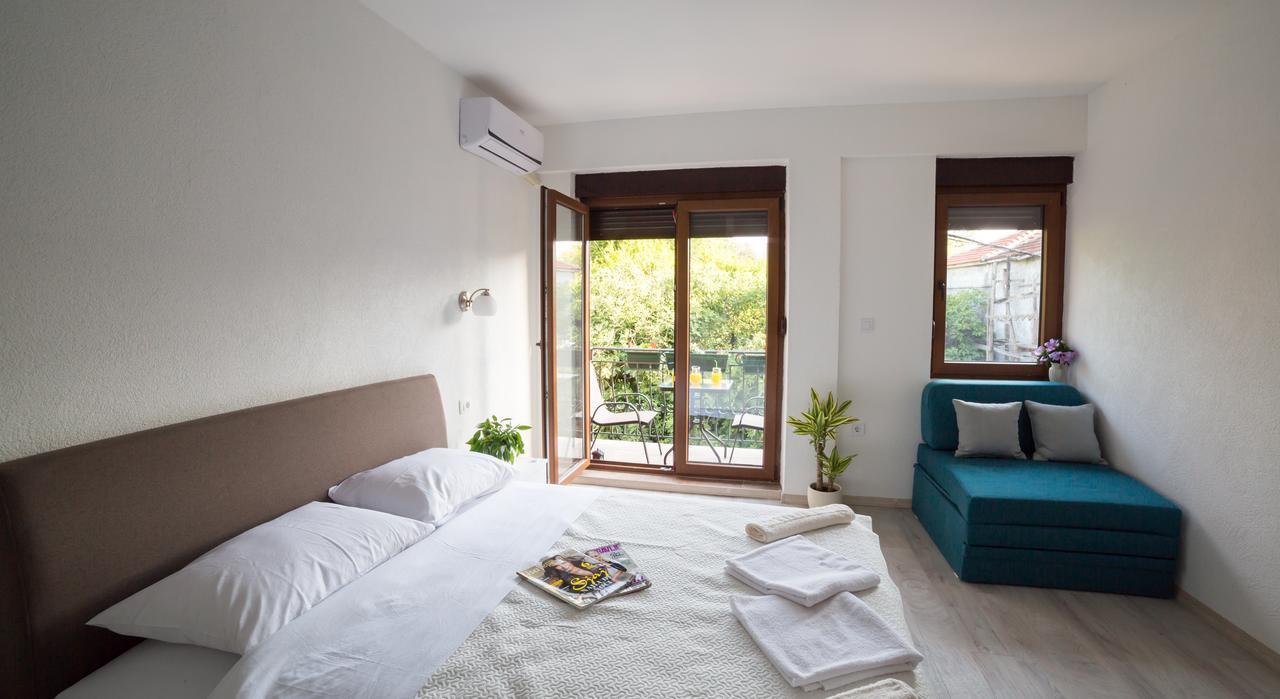 Vasiliki Apartment Virpazar Bagian luar foto
