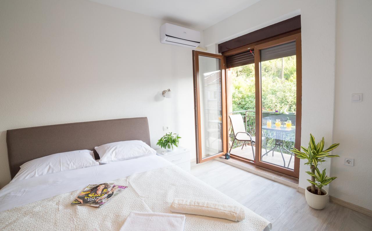 Vasiliki Apartment Virpazar Bagian luar foto